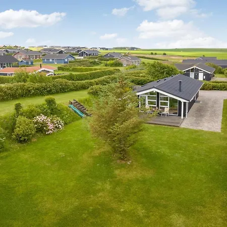 Vakantiehuis Tanna - 330m To The Inlet By Interhome *