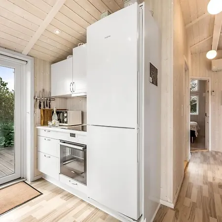 Tanna - 330m To The Fjord By Interhome *