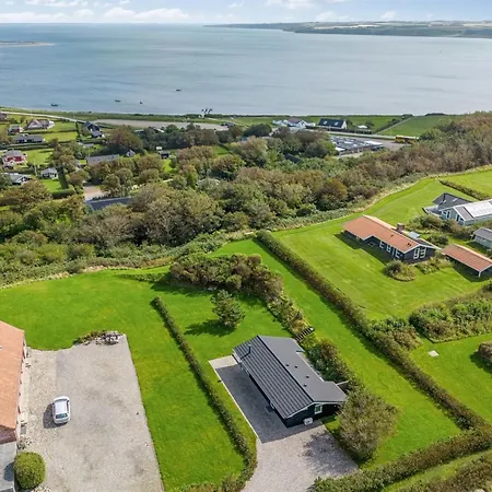 Tanna - 330m To The Fjord By Interhome *